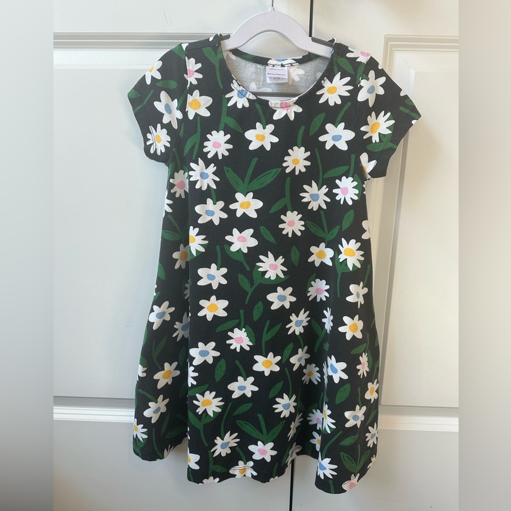 Hanna Andersson Iconic Soft Swing Dress Black Floral (Size 120/6-7)